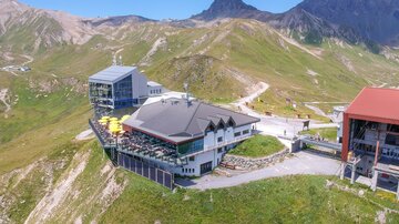 Alp Trida Sattel - Drohne (12).jpg