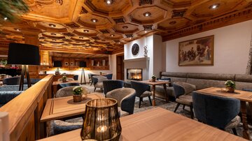 Bar Bistro 2