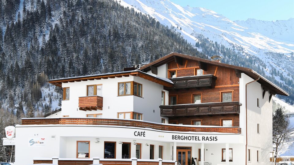Berghotel Rasis I